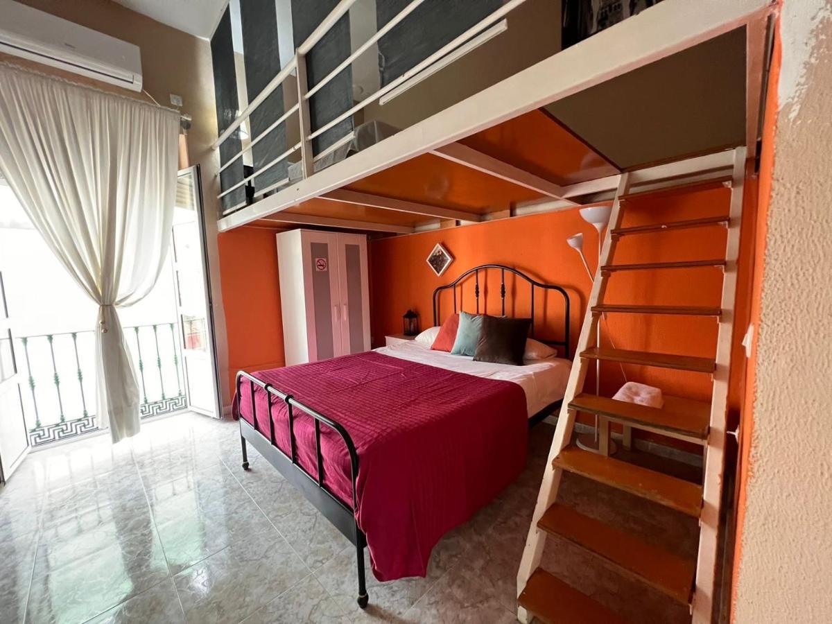 La Maestranza Apartment Rooms Seville Exterior photo