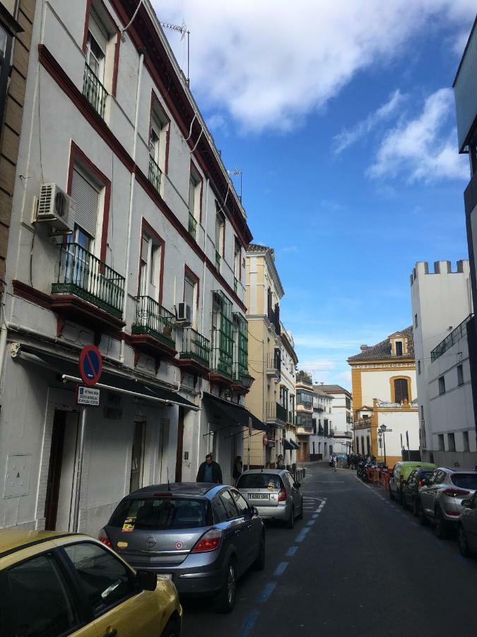 La Maestranza Apartment Rooms Seville Exterior photo